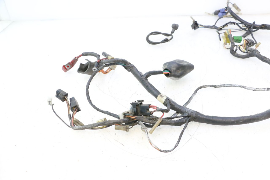 photo de IMPIANTO ELETTRICO SUZUKI GSX F GSXF 750 (1988 - 1998) - Altra angolazione