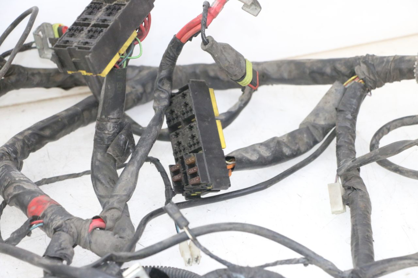 photo de IMPIANTO ELETTRICO PIAGGIO IE MP3 YOURBAN 300 (2011 - 2016) - Zoom sui componenti