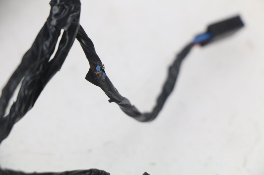 photo de FAISCEAU PIAGGIO LIBERTY IGET 4T 50 (2015 - 2020) - Zoom sullo stato d'uso