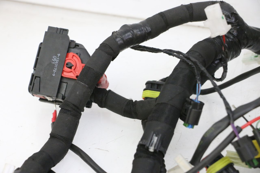 photo de IMPIANTO ELETTRICO PIAGGIO MP3 HPE 310 (2024 - 2025) - Primo piano ad alta risoluzione