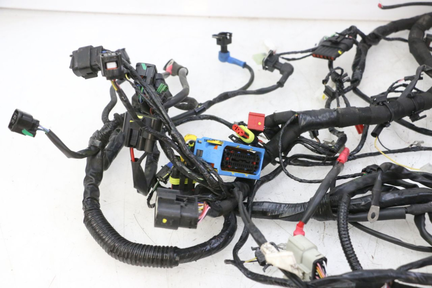 photo de IMPIANTO ELETTRICO PIAGGIO MP3 HPE 310 (2024 - 2025) - Zoom sullo stato d'uso