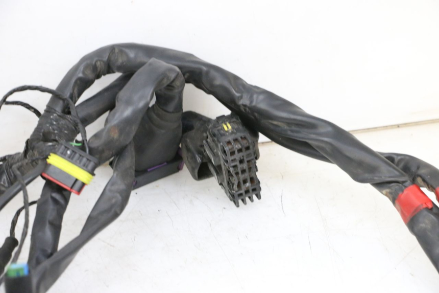 photo de IMPIANTO ELETTRICO PIAGGIO MP3 HPE 350 (2018 - 2020) - Zoom sui componenti