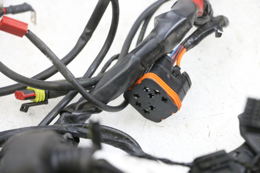 photo de IMPIANTO ELETTRICO PIAGGIO MP3 HPE 350 (2018 - 2020) - Vista d'insieme del prodotto