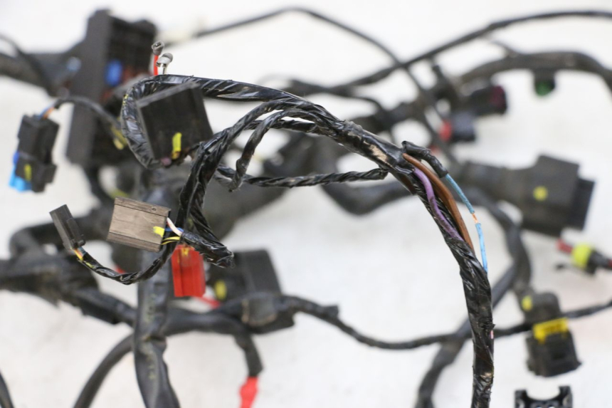 photo de IMPIANTO ELETTRICO PIAGGIO MP3 HPE 300 (2019 - 2026) - Zoom sullo stato d'uso