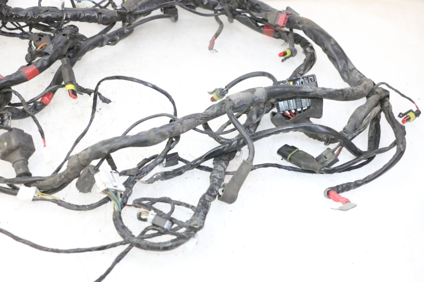 photo de IMPIANTO ELETTRICO PIAGGIO MP3 500 (2011 - 2015) - Dettagli dei punti di fissaggio