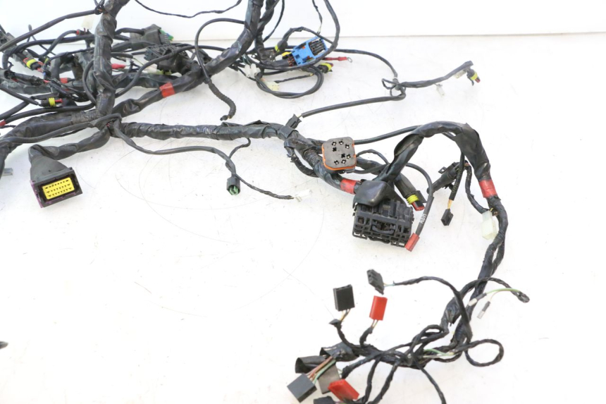 photo de IMPIANTO ELETTRICO PIAGGIO MP3 500 (2016 - 2018) - Ispezione visiva dettagliata