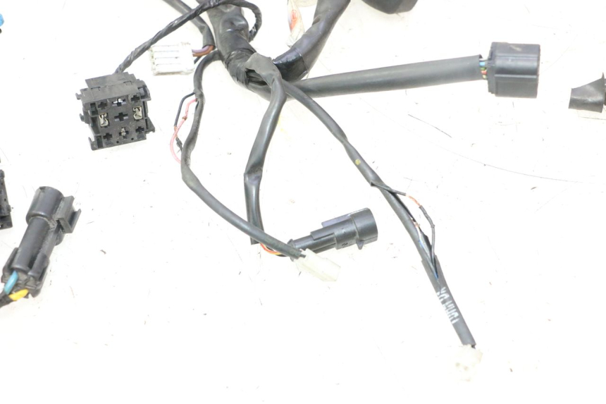 photo de IMPIANTO ELETTRICO PIAGGIO MP3 500 (2016 - 2018) - Altra angolazione