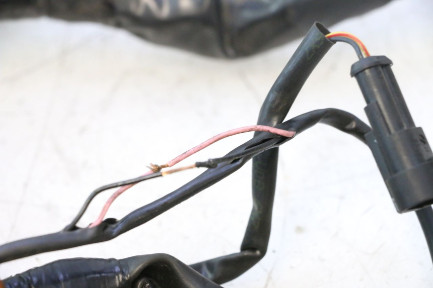photo de IMPIANTO ELETTRICO PIAGGIO MP3 500 (2016 - 2018) - Altra angolazione