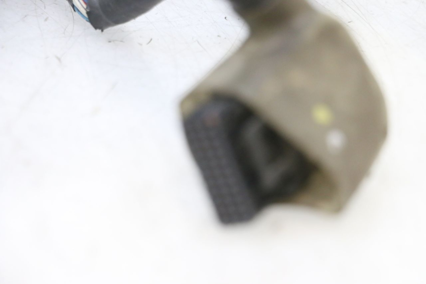 photo de IMPIANTO ELETTRICO HONDA PCX (JF57/JF64) 125 (2014 - 2018) - Dettagli dei punti di fissaggio