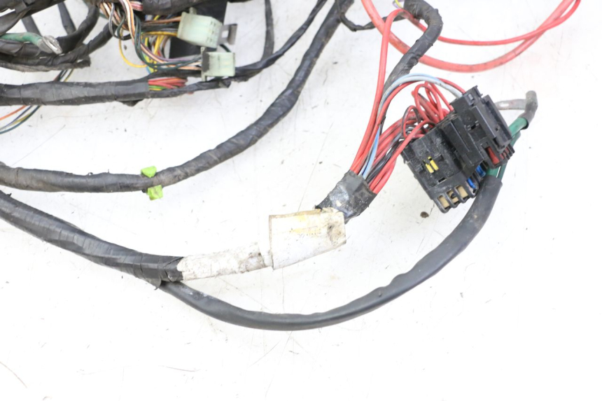 photo de IMPIANTO ELETTRICO PEUGEOT SATELIS COMPRESSOR K15 125 (2006 - 2009) - Zoom sullo stato d'uso