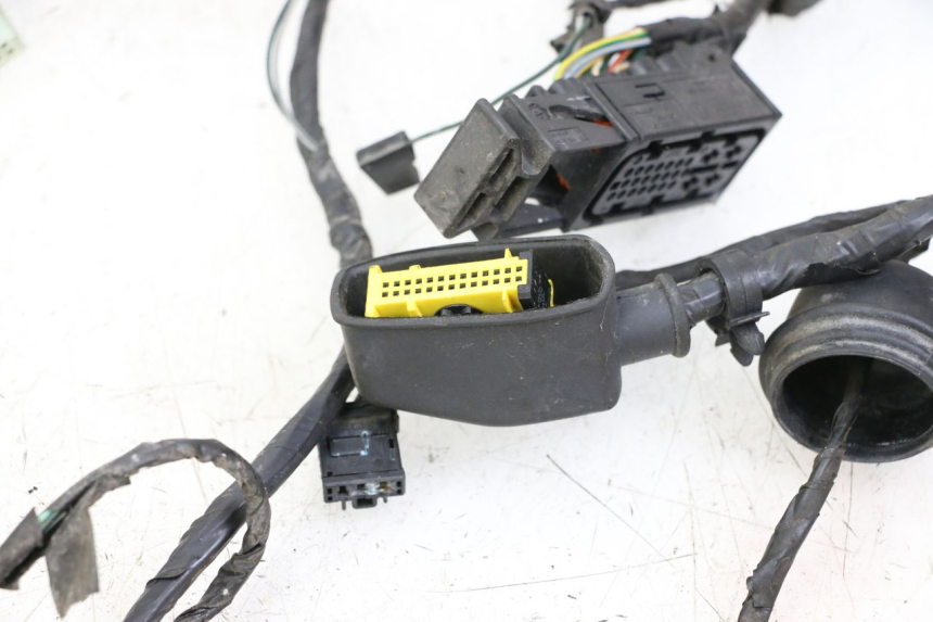 photo de IMPIANTO ELETTRICO PEUGEOT SATELIS COMPRESSOR K15 125 (2006 - 2009) - Marcature e riferimenti originali