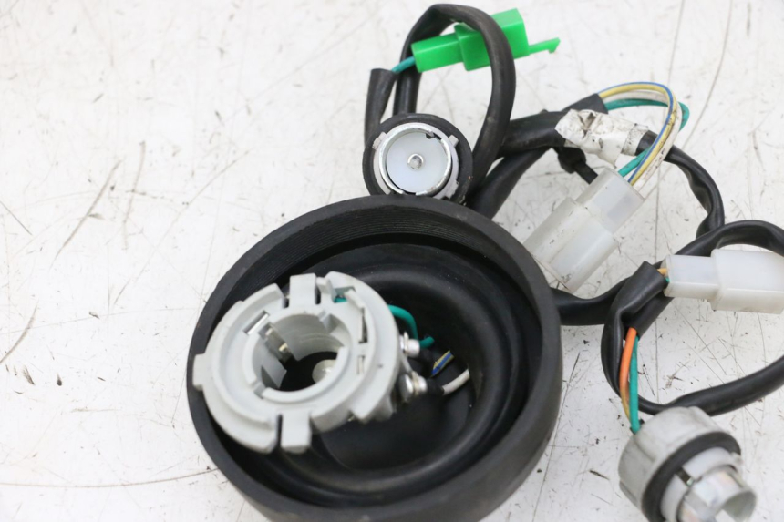 photo de FARI CABLAGGIO PEUGEOT KISBEE 4T 50 (2018 - 2022) - Zoom sullo stato d'uso