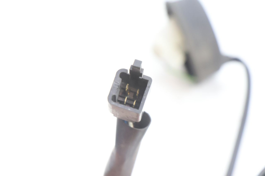 photo de FARE ANTERIORE PEUGEOT SATELIS 125 (2006 - 2009) - Caratteristiche distintive