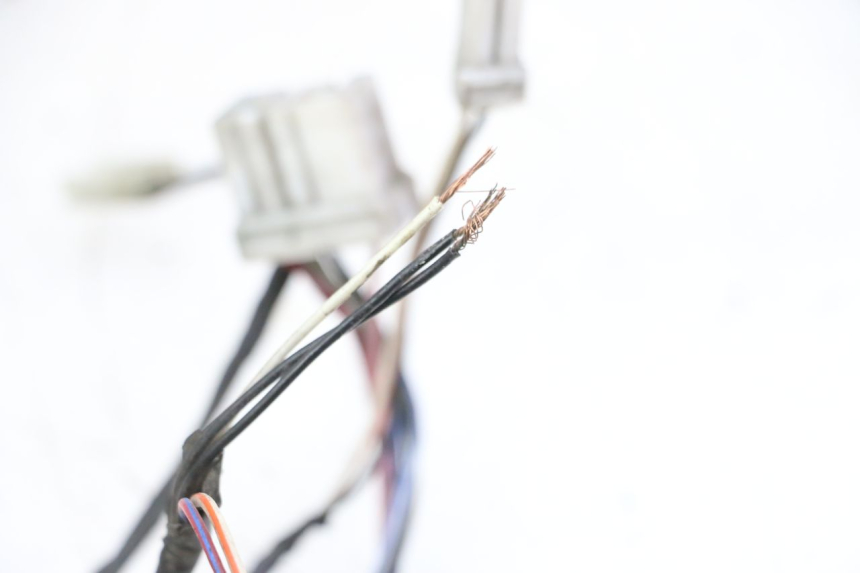 photo de IMPIANTO ELETTRICO PIAGGIO VESPA GRANTURISMO 200 (2004 - 2005) - Stato della superficie e materiale