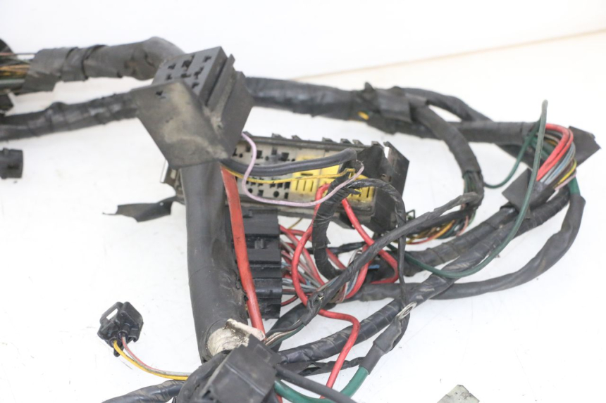 photo de IMPIANTO ELETTRICO PEUGEOT SATELIS COMPRESSOR K15 125 (2006 - 2009) - Zoom sui componenti