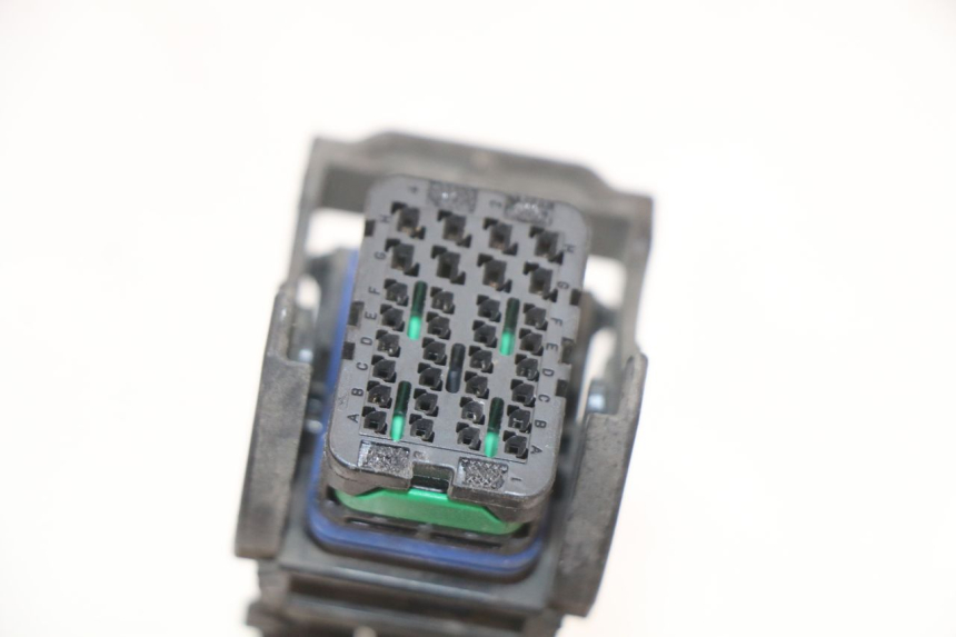 photo de FAISCEAU PEUGEOT SATELIS 125 (2010 - 2012) - Dettagli dei punti di fissaggio