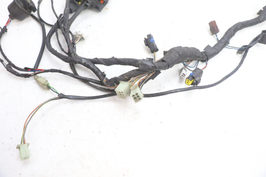 photo de FAISCEAU PEUGEOT SATELIS 125 (2006 - 2009) - Zoom sullo stato d'uso