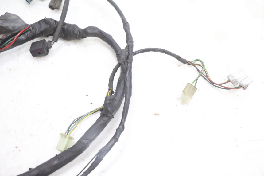 photo de FAISCEAU PEUGEOT SATELIS 125 (2006 - 2009) - Primo piano tecnico