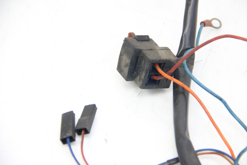 photo de FAISCEAU APRILIA SCARABEO 4T 50 (2009 - 2017) - Dettagli dei punti di fissaggio