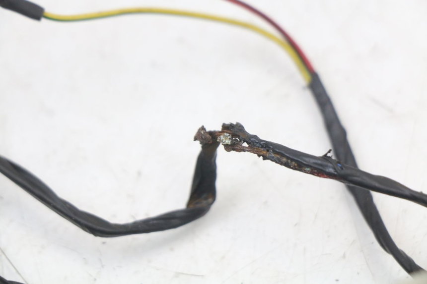 photo de IMPIANTO ELETTRICO APRILIA SR MOTARD 50 (2012 - 2018) - Dettagli dei punti di fissaggio