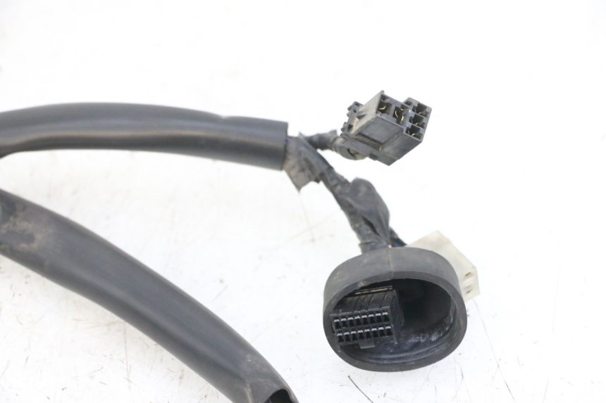 photo de CABLAGGIO CARENA YAMAHA FZS FAZER 600 (2001 - 2003) - Altra angolazione