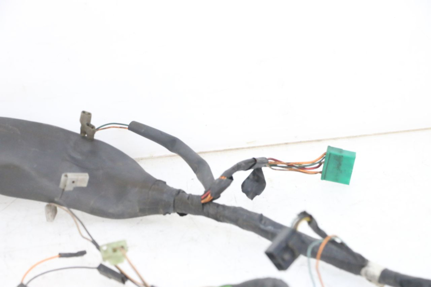 photo de FAISCEAU SUZUKI UH BURGMAN 125 (2002 - 2006) - Marcature e riferimenti originali