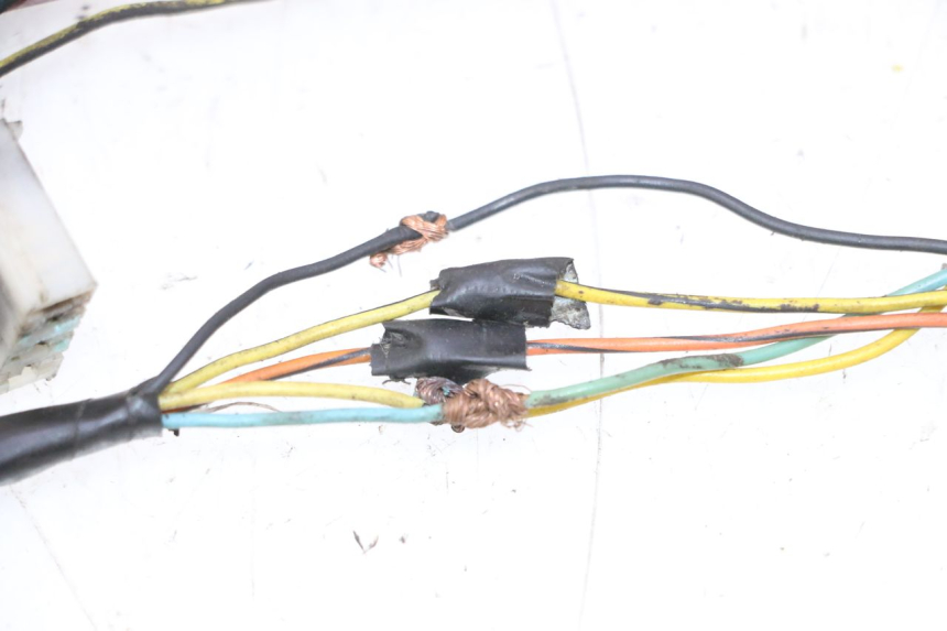 photo de FAISCEAU PIAGGIO VESPA LX 2T 50 (2005 - 2013) - Altra angolazione