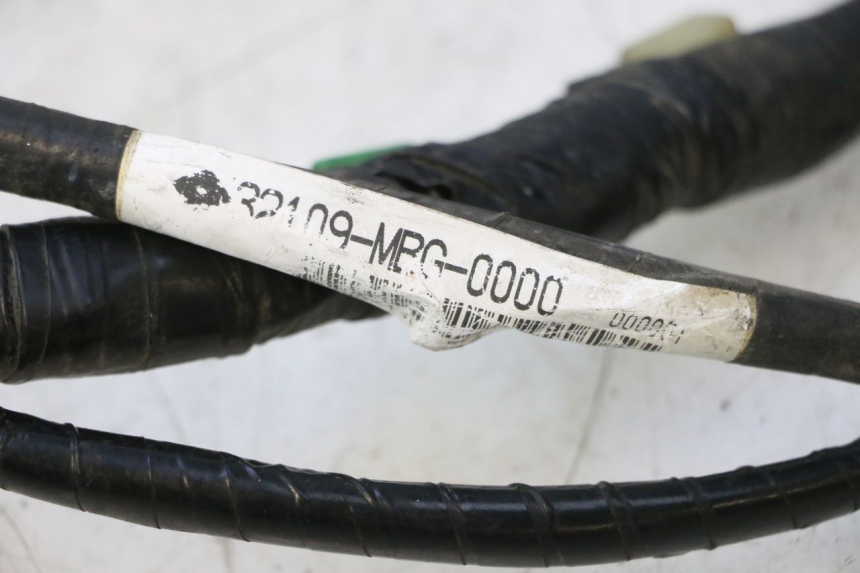 photo de IMPIANTO ELETTRICO HONDA VFR FI RC46 800 (1998 - 2001) - Primo piano tecnico