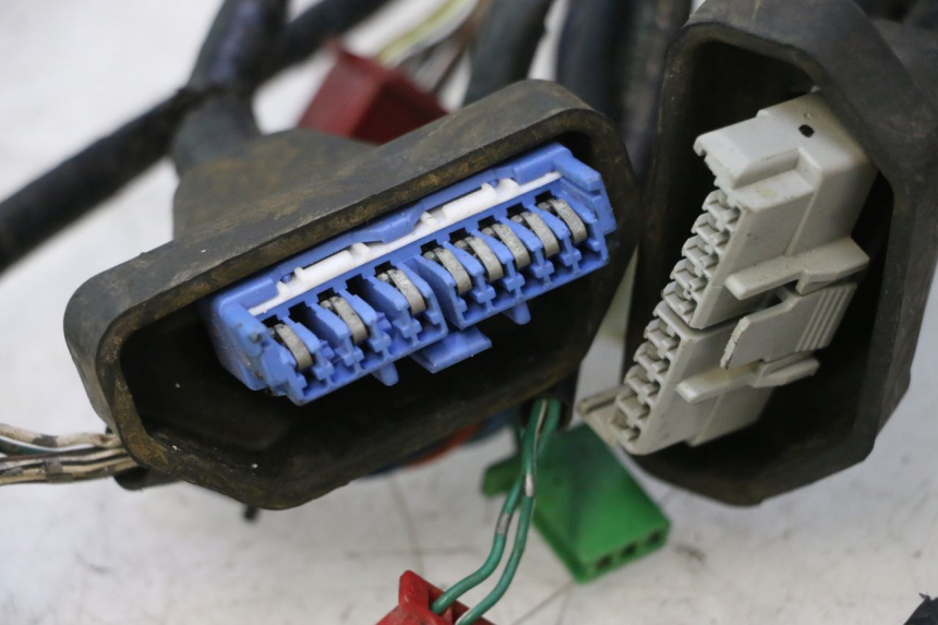 photo de IMPIANTO ELETTRICO HONDA VFR FI RC46 800 (1998 - 2001) - Ricambio usato controllato
