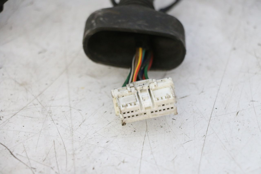 photo de FAISCEAU PEUGEOT VIVACITY NEW 4T 50 (2008 - 2017) - Stato della superficie e materiale