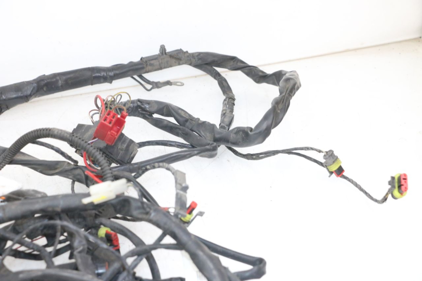 photo de FAISCEAU PIAGGIO X10 125 (2012 - 2017) - Zoom sui componenti