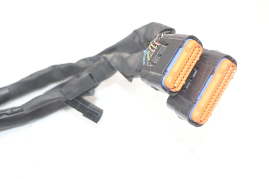 photo de IMPIANTO ELETTRICO YAMAHA FZ1 FAZER 1000 (2007 - 2009) - Dettagli dei punti di fissaggio