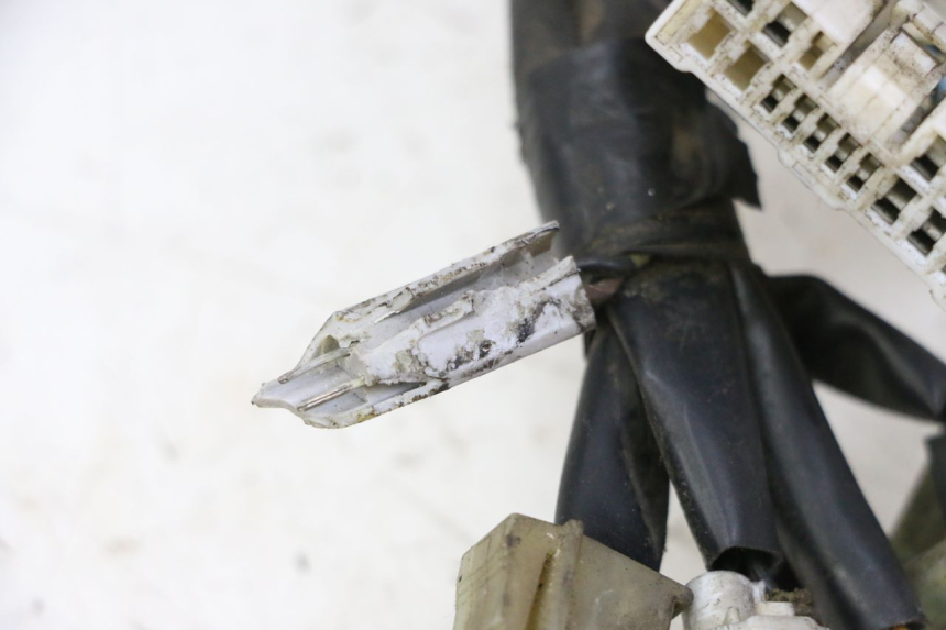 photo de IMPIANTO ELETTRICO YAMAHA FZ6 FAZER S2 600 (2007 - 2011) - Stato della superficie e materiale