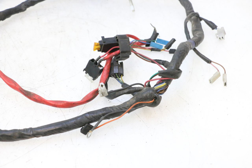 photo de FAISCEAU YAMAHA YP MAJESTY 125 (2007 - 2010) - Altra vista dell'articolo