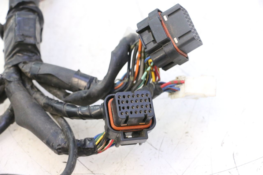 photo de IMPIANTO ELETTRICO YAMAHA YZF R6 600 (2008 - 2009) - Stato della superficie e materiale