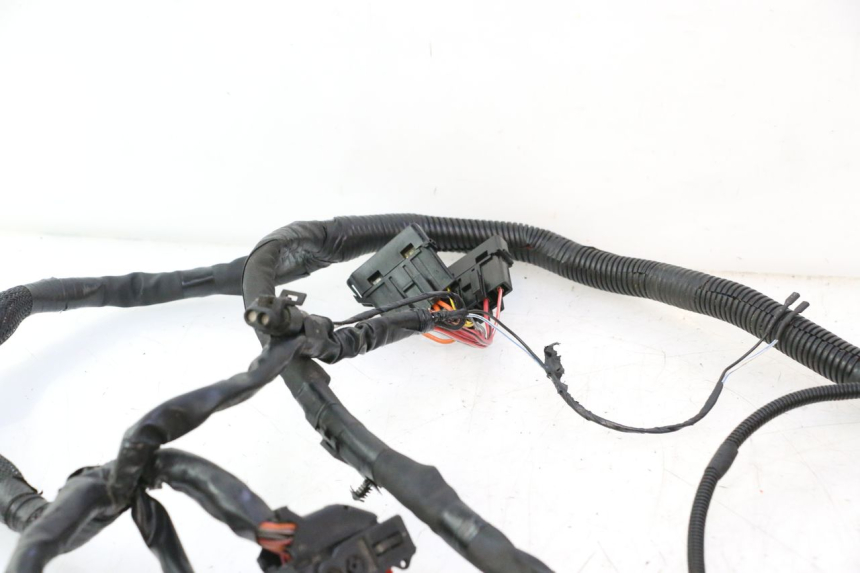 photo de IMPIANTO ELETTRICO PIAGGIO ZIP IGET 4T 50 (2021 - 2023) - Primo piano ad alta risoluzione