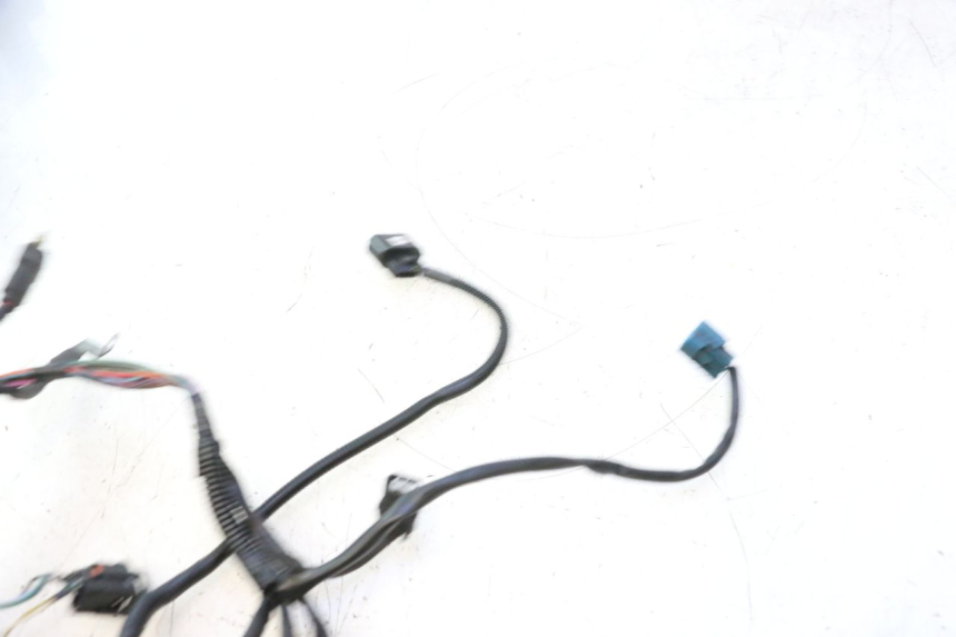photo de IMPIANTO ELETTRICO PIAGGIO ZIP IGET 4T 50 (2021 - 2023) - Altra angolazione