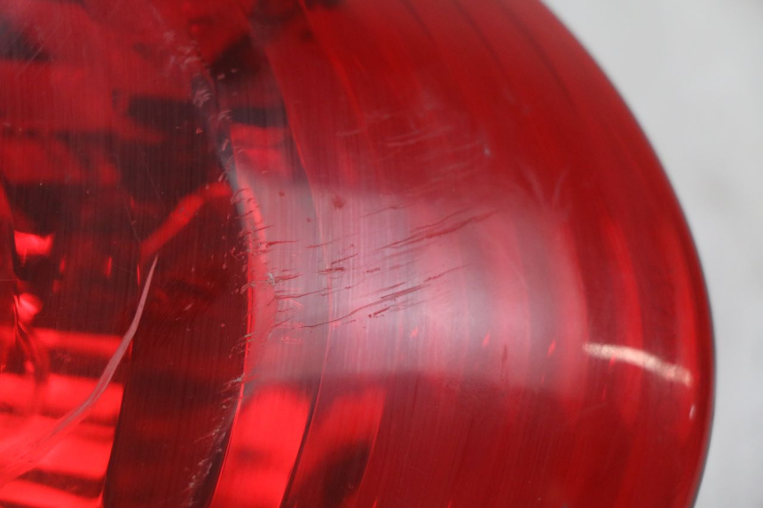 photo de FANALE POSTERIORE KYMCO AGILITY 16+ 4T 50 (2018 - 2023) - Zoom sullo stato d'uso