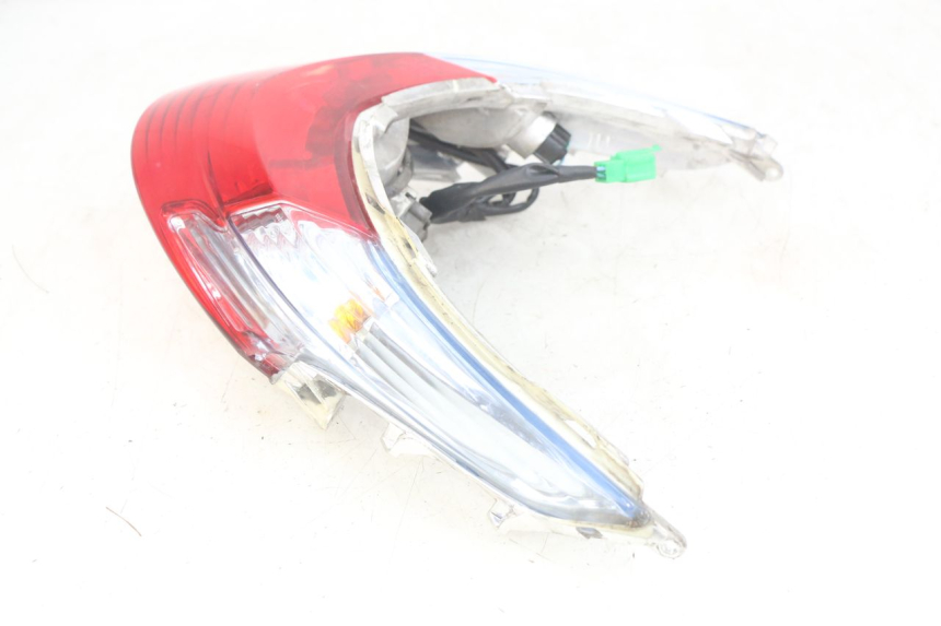 photo de FANALE POSTERIORE KYMCO AGILITY 16+ 4T 50 (2018 - 2023) - Marcature e riferimenti originali