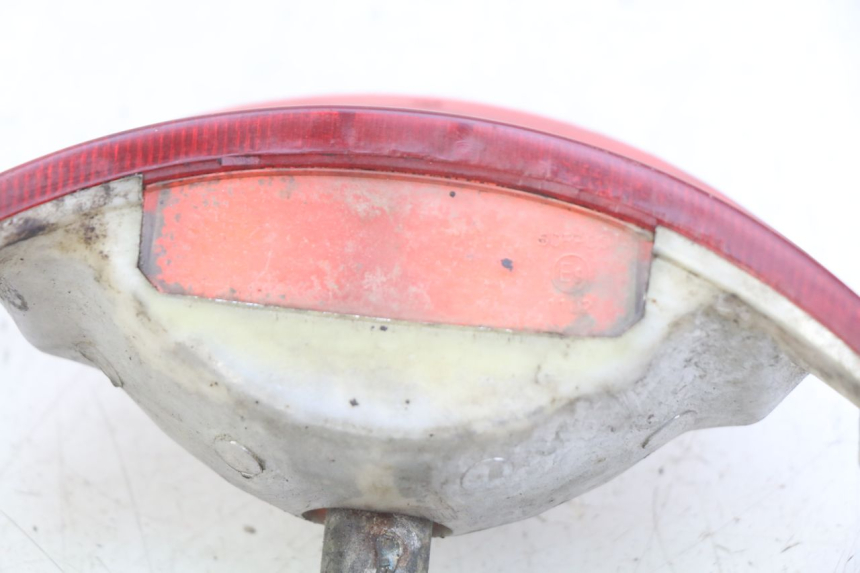 photo de FANALE POSTERIORE KYMCO AGILITY 4T 50 (2005 - 2018) - Primo piano tecnico