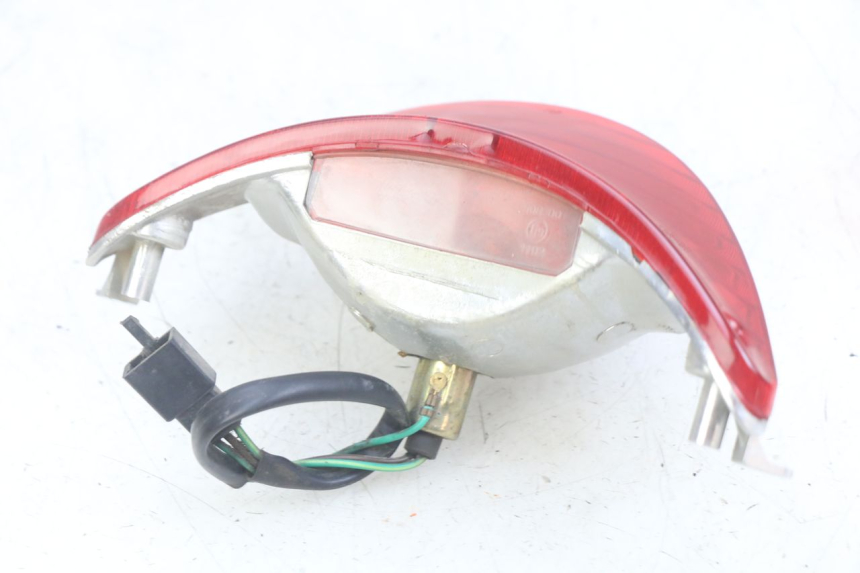 photo de FANALE POSTERIORE KYMCO AGILITY 4T 50 (2005 - 2018) - Altra angolazione