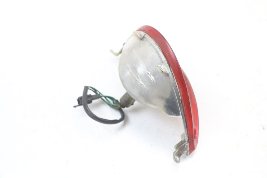 photo de FANALE POSTERIORE KYMCO AGILITY 4T 50 (2005 - 2018) - Zoom sullo stato d'uso