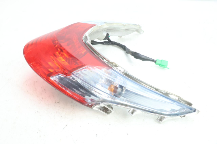 photo de FANALE STOP POSTERIORE  KYMCO AGILITY CITY 16P 125 (2015 - 2024) - Altra angolazione