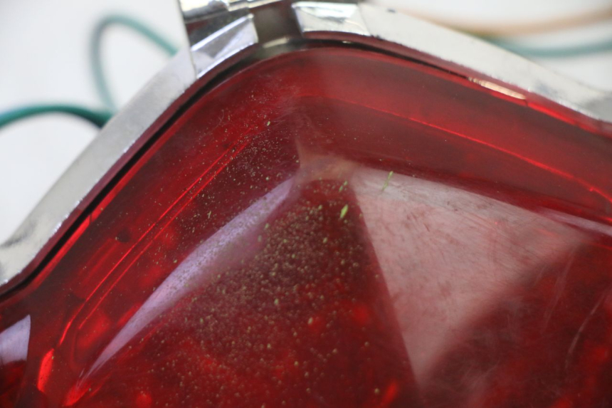 photo de FANALE POSTERIORE KYMCO AGILITY NAKED RENOUVO 2T 50 (2011 - 2018) - Primo piano tecnico