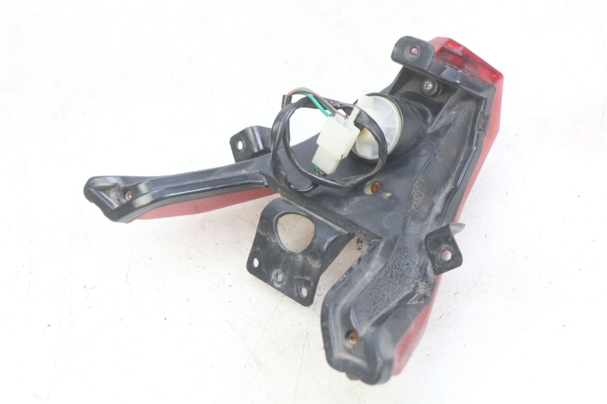 photo de FANALE POSTERIORE NECO ALEXONE 125 (2017 - 2024) - Dettagli dei punti di fissaggio