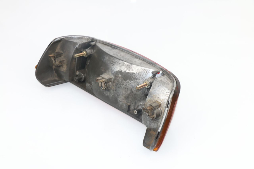 photo de Fanale posteriore APRILIA AMICO 50 (1992 - 1995) - Dettagli dei punti di fissaggio