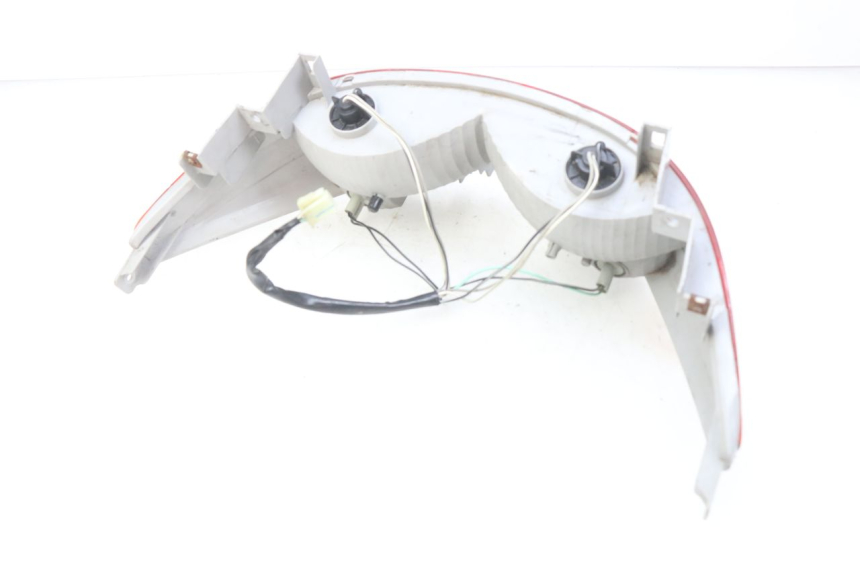 photo de FANALE POSTERIORE SUZUKI BURGMAN 125 (2007 - 2014) - Dettaglio del componente