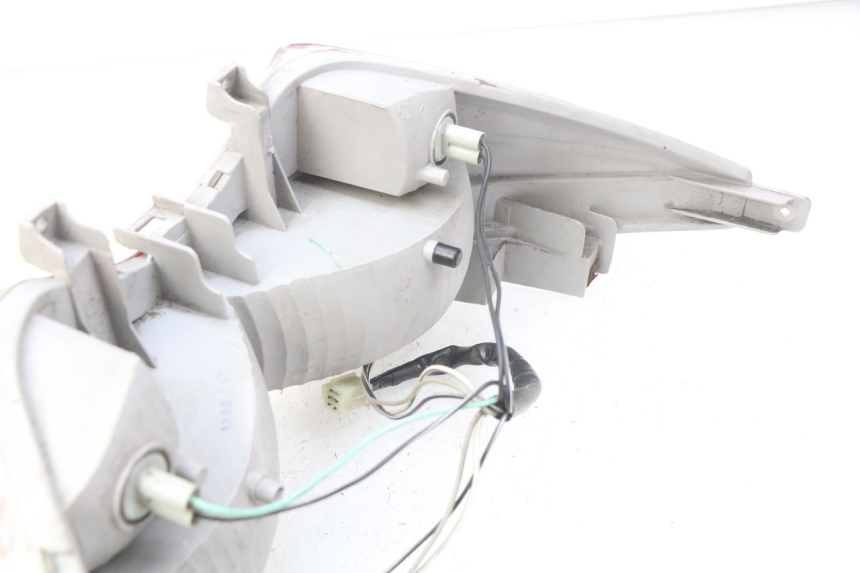 photo de FANALE POSTERIORE SUZUKI BURGMAN 125 (2007 - 2014) - Primo piano tecnico