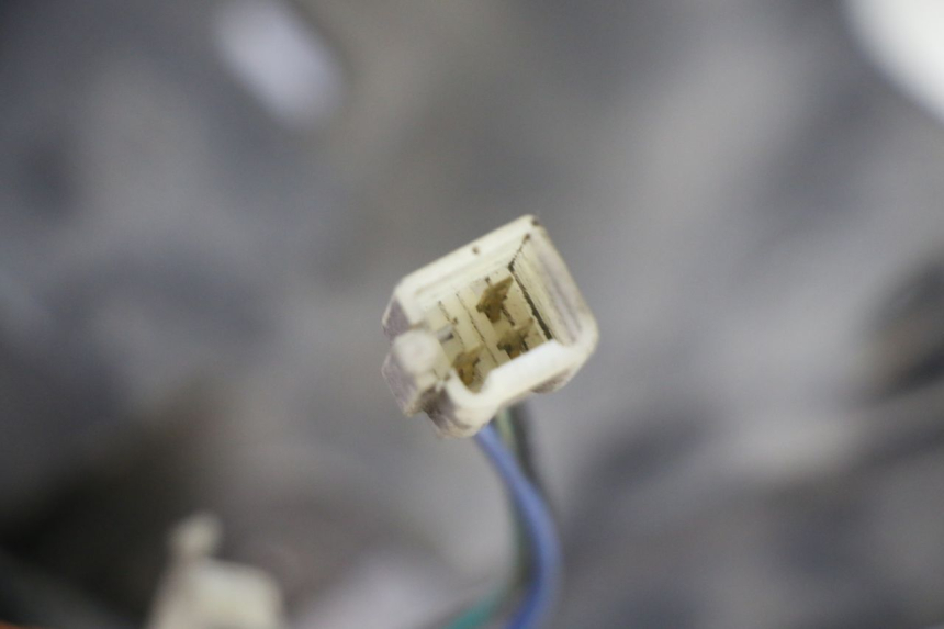 photo de FANALE STOP POSTERIORE  YAMAHA BW'S 100 (1999 - 2002) - Altra vista dell'articolo