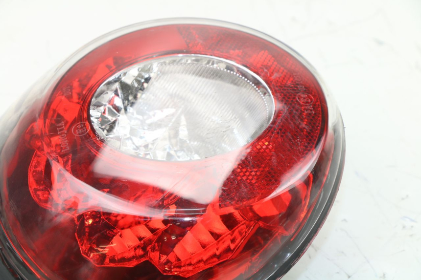 photo de Fanale posteriore S-RIDER CAPRI 2T 50 (2010 - 2017) - Zoom sullo stato d'uso